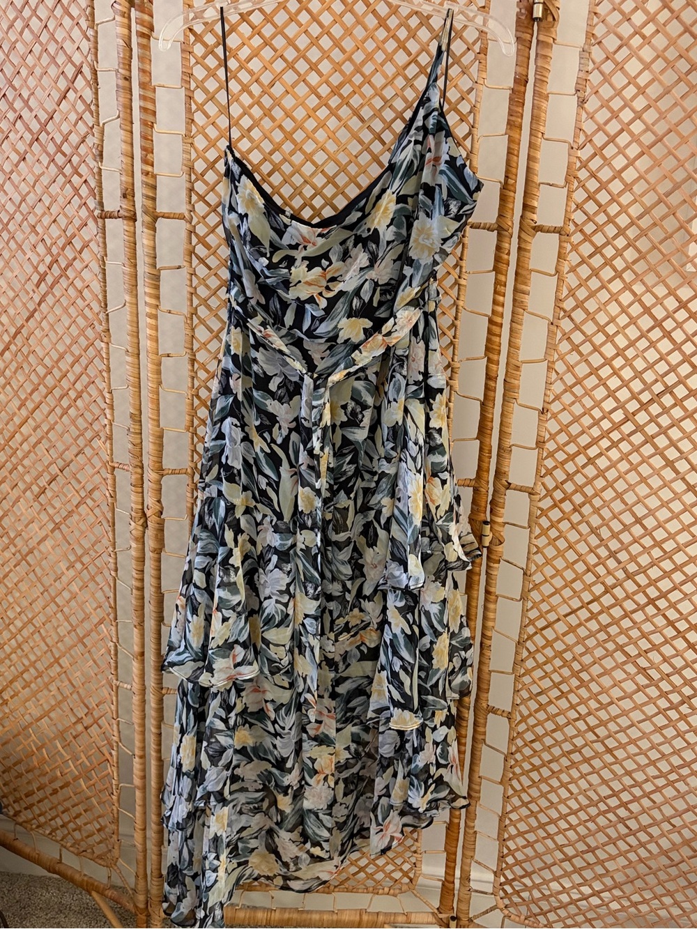 NWT Petal & Pup Women’s One-Shoulder Floral Print Ruffle Midi Dress - Picture 8 of 8
